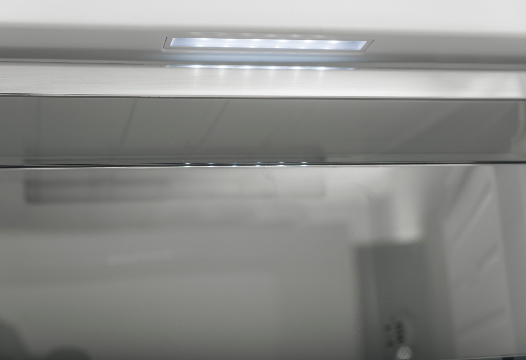 SHARP SJ-SC44CHXIE-EU 70cm NF Upright Freezer