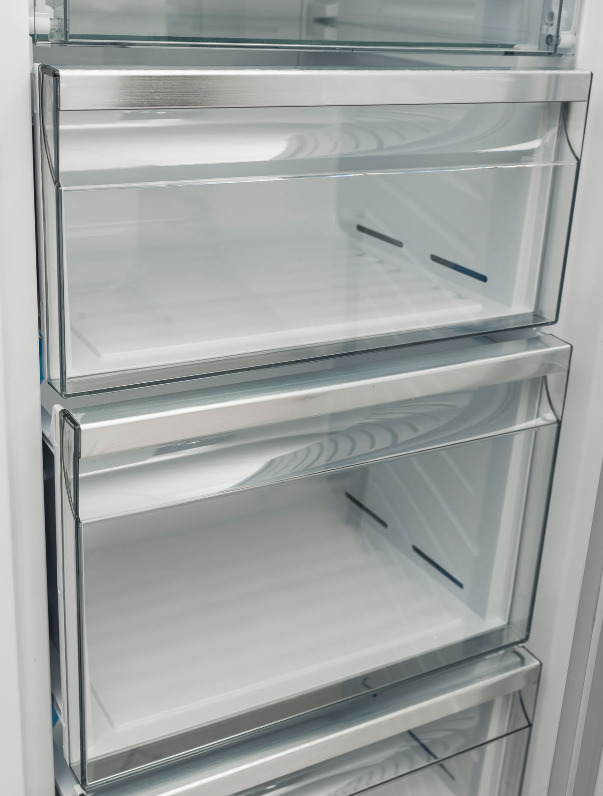 SHARP SJ-SC41CHXAD-EU 60cm NF Upright Freezer