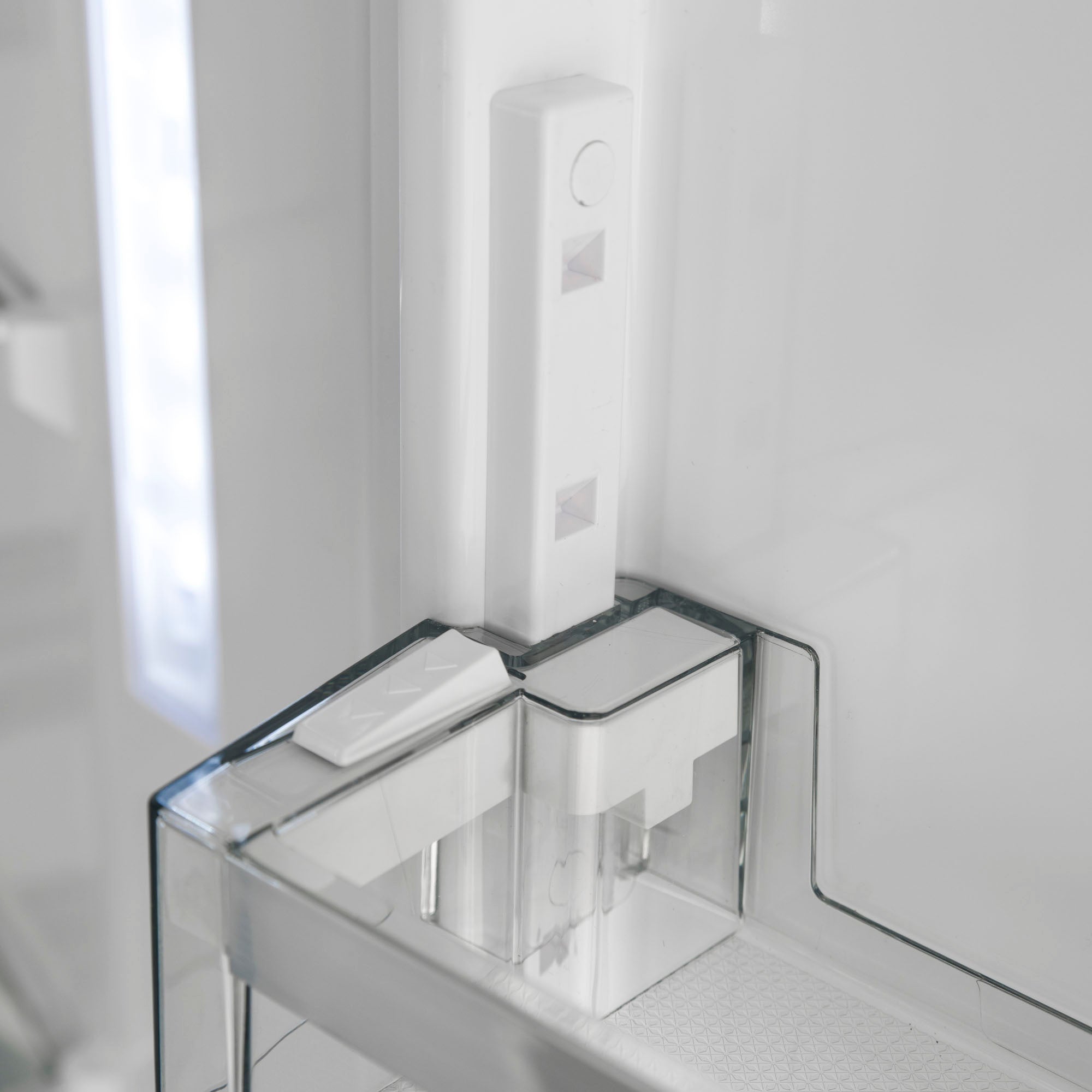 SHARP SJ-NBA32DMXWE-EU 60cm NF Fridge-Freezer